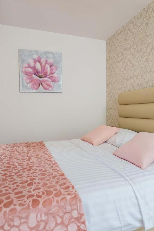 Apartment Arijana 2 *